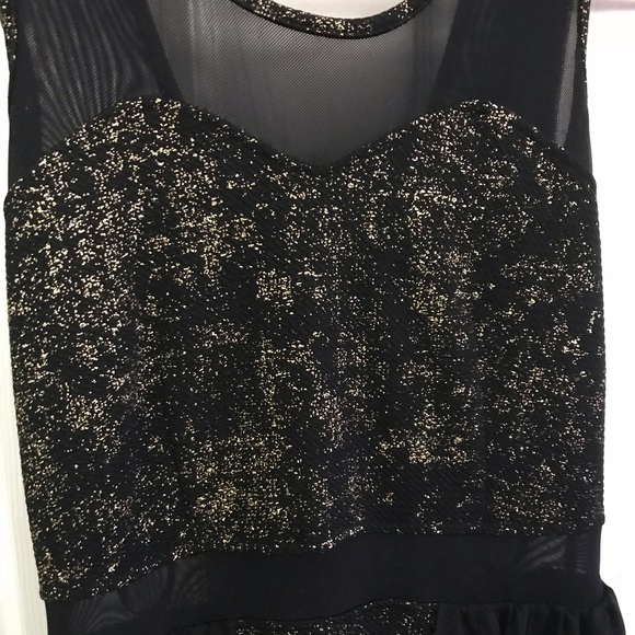 Bodycon Dress with Side Panels - Picture 4 of 4